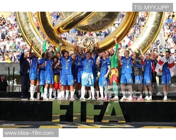 全球足球巨星的崛起与传奇成就探讨之旅