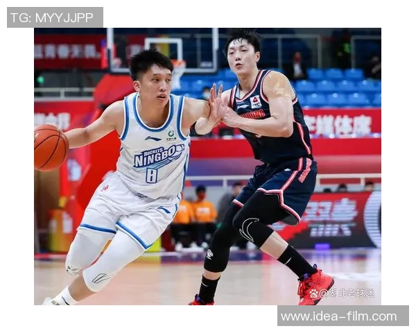 杭州足球队积分榜领跑74分展现强劲实力引发关注