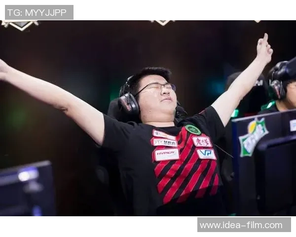 绝地求生足球明星套装全新上线尽享激情与荣耀的完美结合