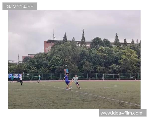 成都足球队的辉煌崛起与挑战历程全景回顾 成都足球队的辉煌崛起与挑战历程全景回顾